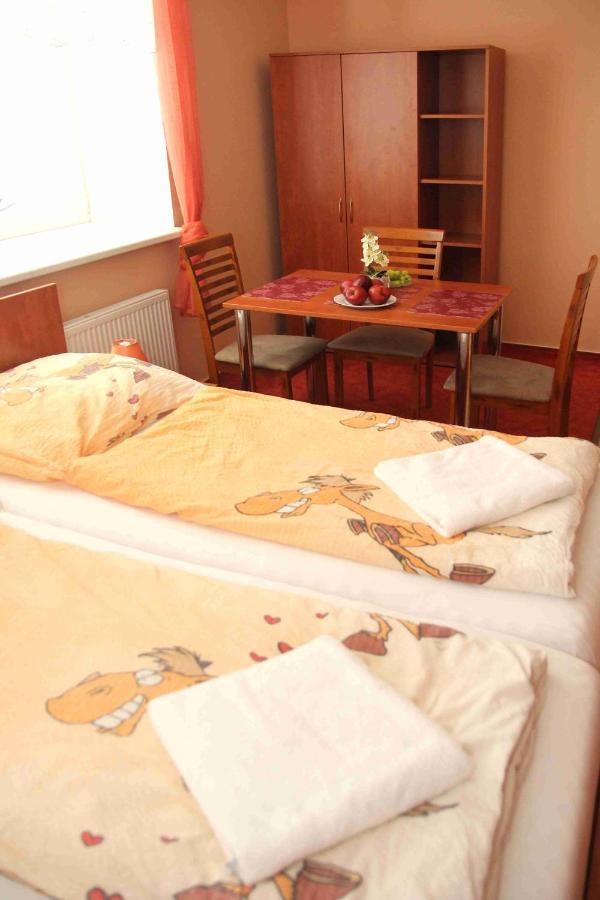 Cerny Kocour Apart Hotel Sarovy Exterior photo